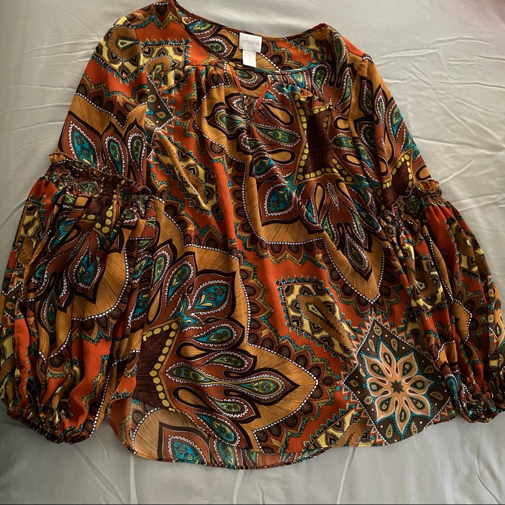 Chico’s Top… beautiful colors puffed sleeves.